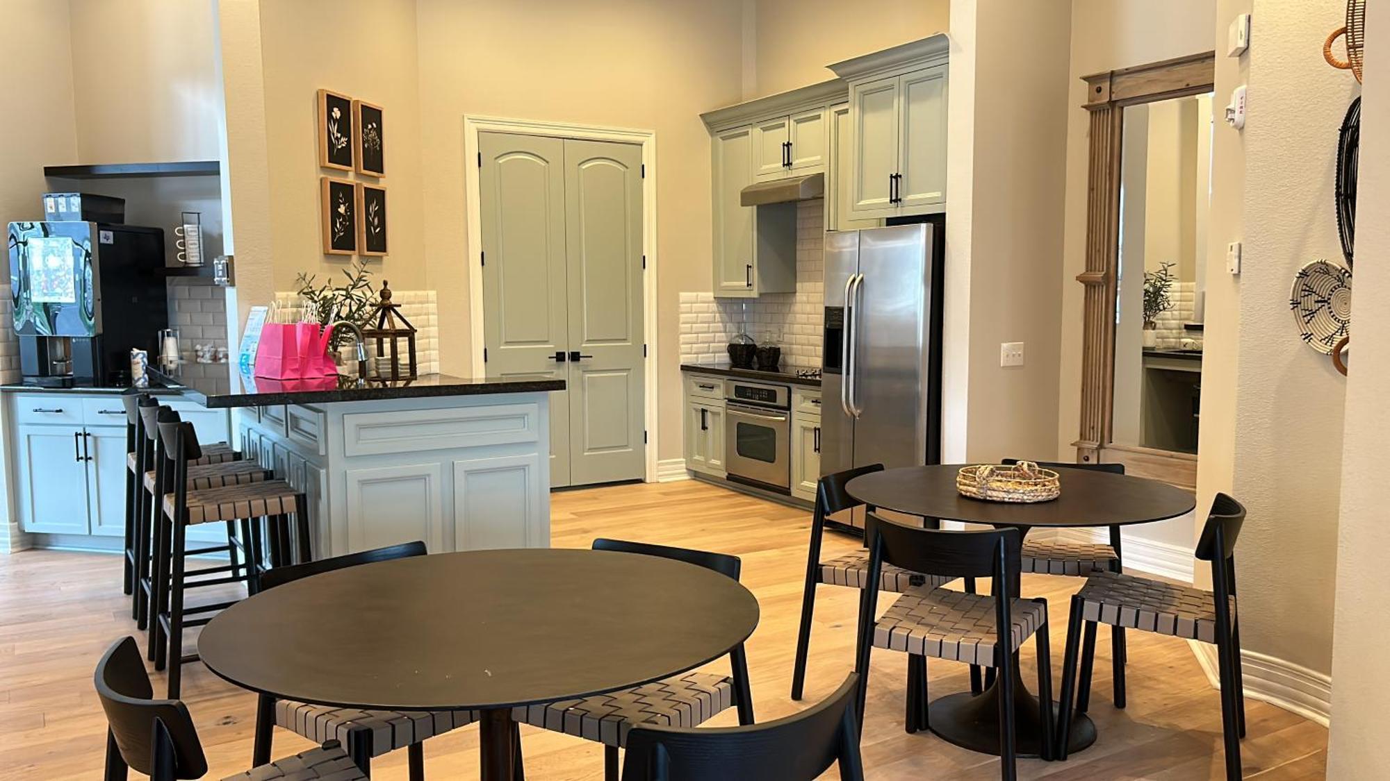 Hidden Gem At Med Center 2Br & 2Ba Apartment Houston Exterior photo