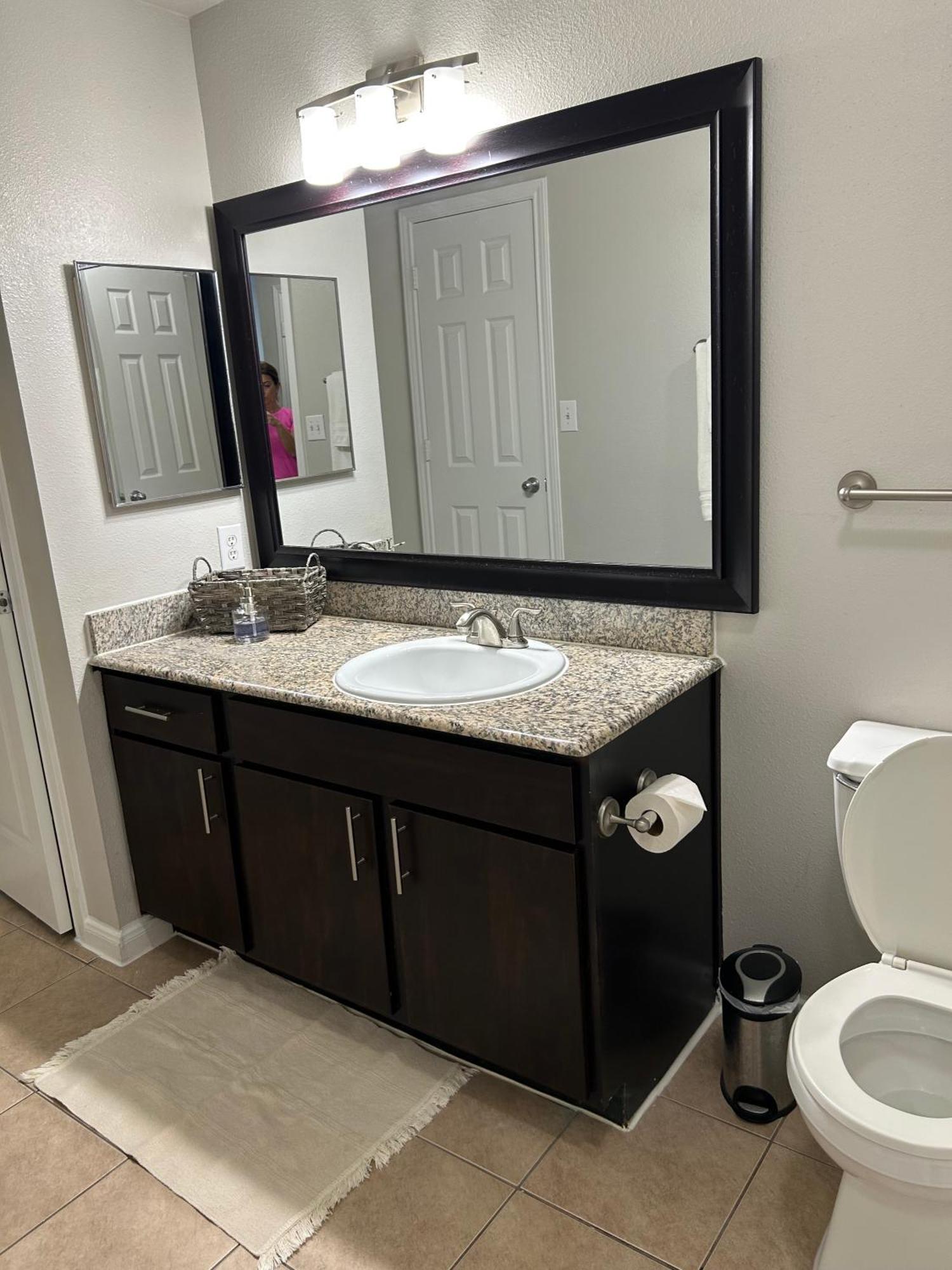 Hidden Gem At Med Center 2Br & 2Ba Apartment Houston Exterior photo